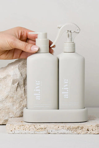 Sweet Dewberry & Clove Soy Candle