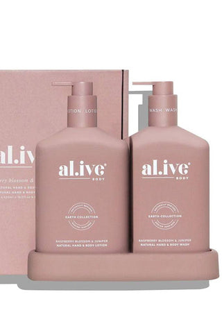 Sweet Dewberry & Clove Soy Candle